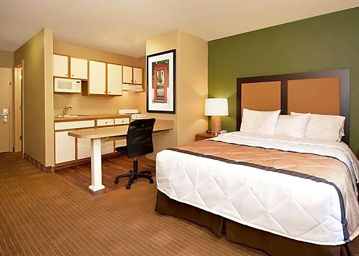 Extended America - - Killearn Hotel