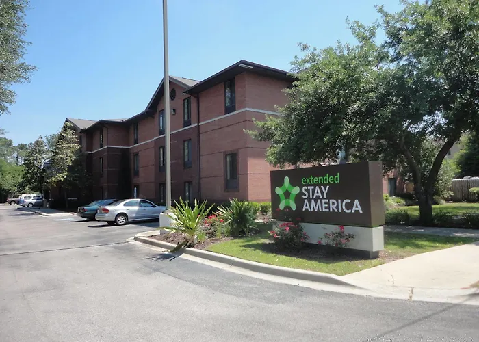 Extended America - - Killearn Hotel